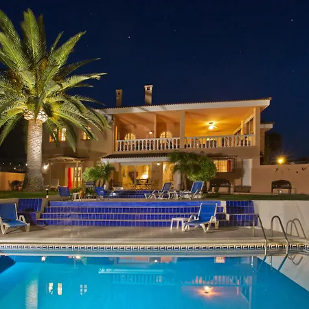 Villa Tranquilla - Sea View Apartments With Pool - Walk To Beach - Family And Pet Friendly-2